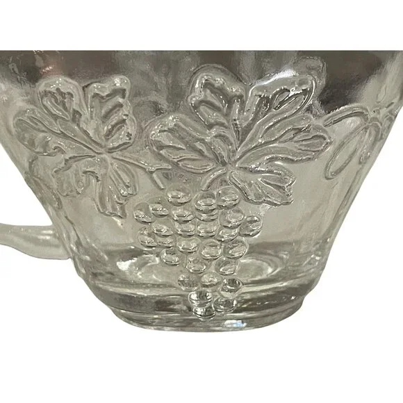 Vintage Punchbowl Glasses Used Matching Set of 2 Grapevines - Picture 10 of 16